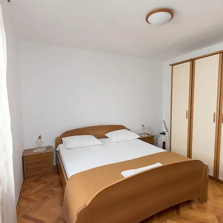 Tome Apartment *